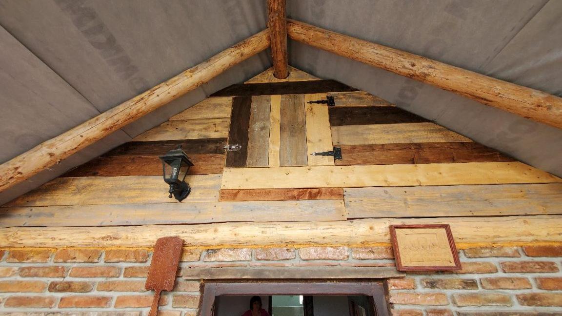 Casa Rustic Feher & Fekete Vendeghazak Sovata Buitenkant foto