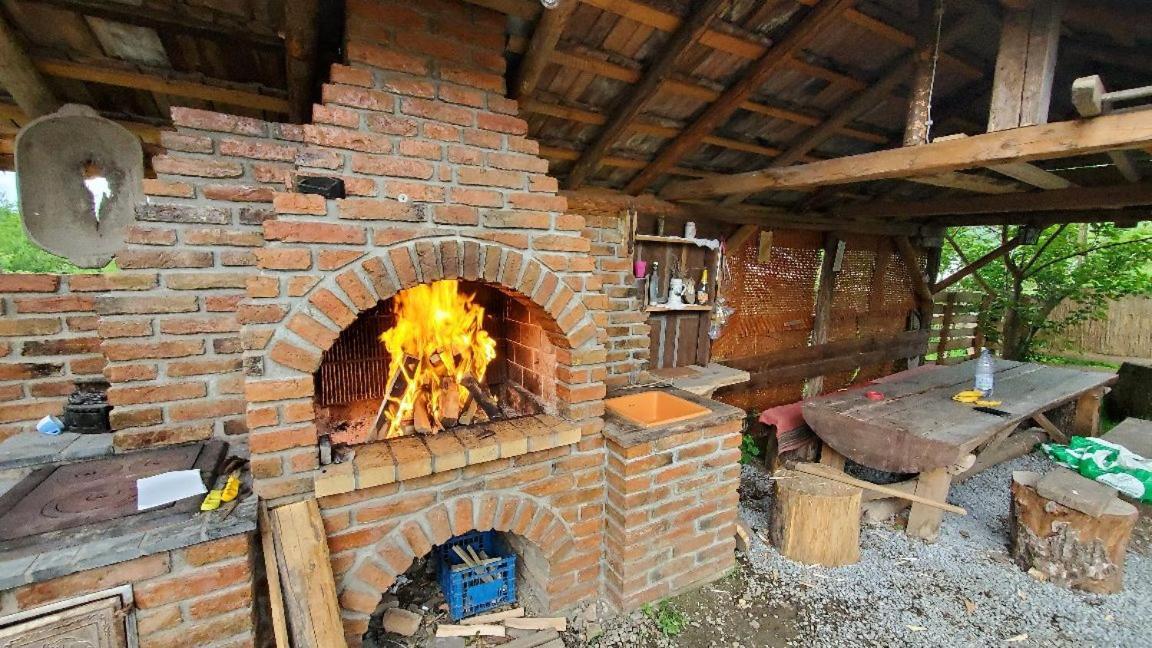 Casa Rustic Feher & Fekete Vendeghazak Sovata Buitenkant foto