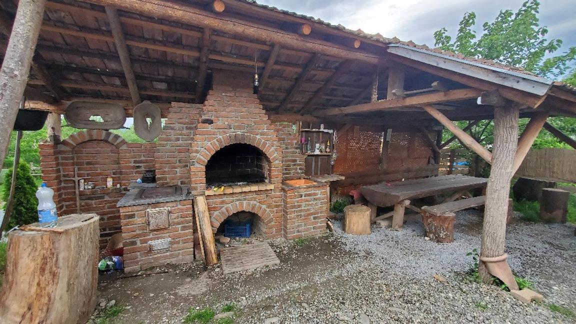 Casa Rustic Feher & Fekete Vendeghazak Sovata Buitenkant foto