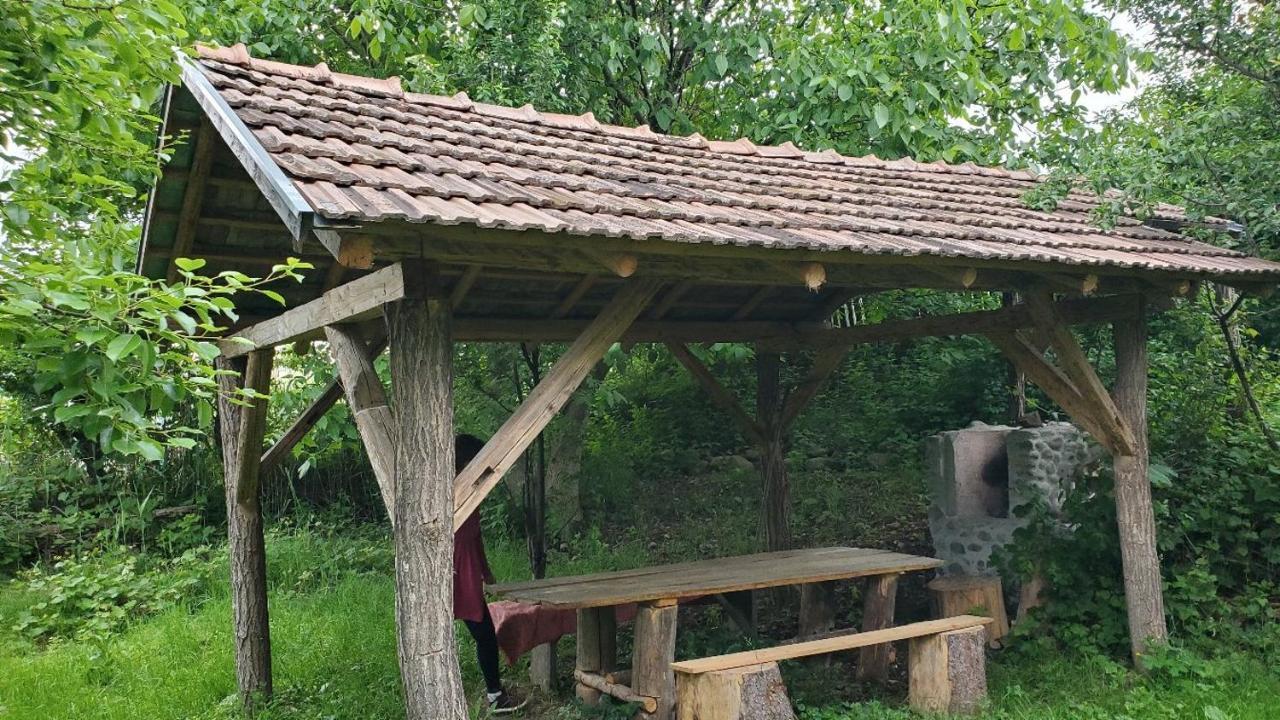 Casa Rustic Feher & Fekete Vendeghazak Sovata Buitenkant foto