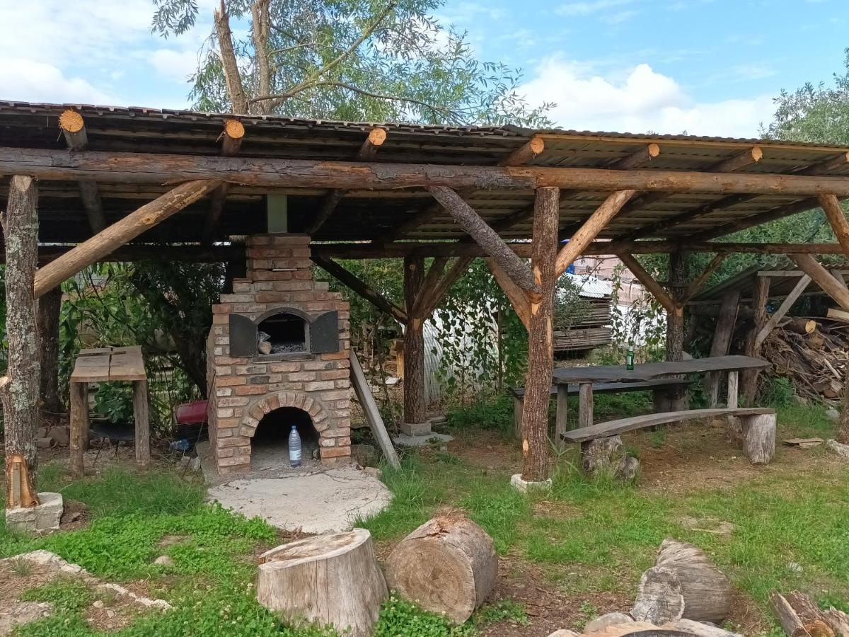 Casa Rustic Feher & Fekete Vendeghazak Sovata Buitenkant foto